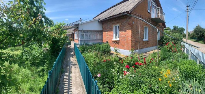 Продаж добротного будинку поруч з містом - фото 1
