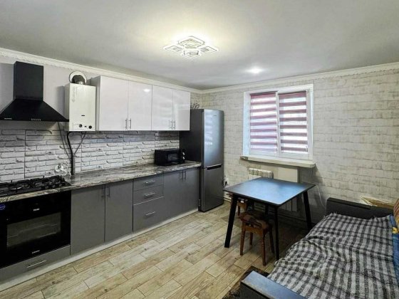 ТЕРМІНОВО Будинок 3к з ремонтом Лезнево  40637 Хмельницький