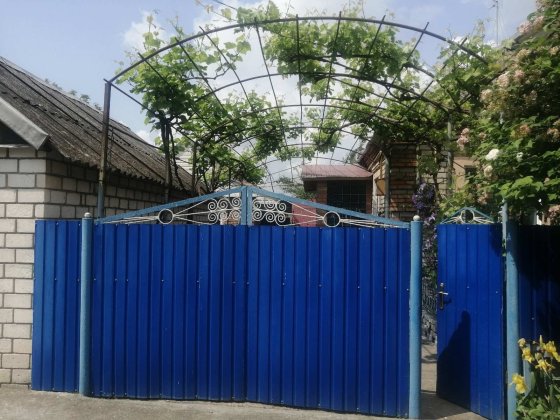 БУДИНОК  у чудовому стані С.Придніпровське(Нікополь)) Нікополь