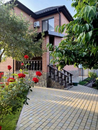 Продаж сучасного будинку в районі Старого аеродрому - фото 1