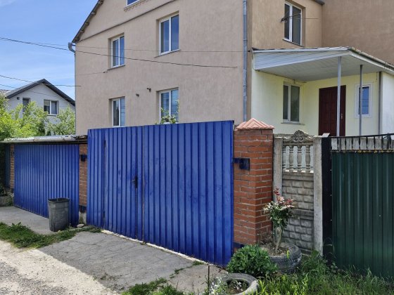 Продам будинок с Вінницькі Хутори біля лісу Винницкие Хутора