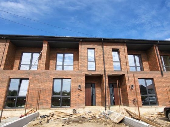 Продаж танхауса з ділянкою на 2сотки Винницкие Хутора