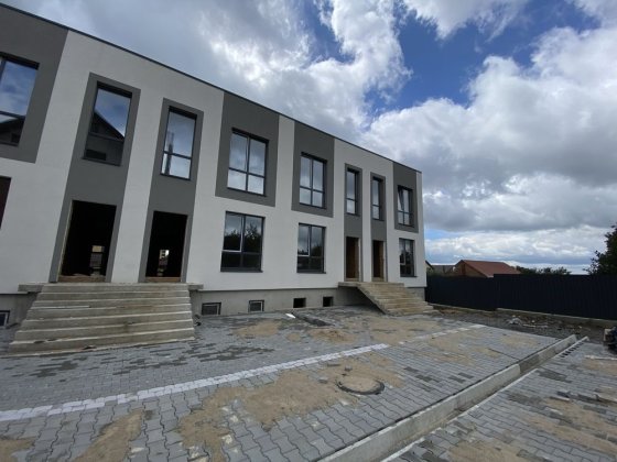 Продаж таунхаусу в ближніх Зарванцях Зарванцы