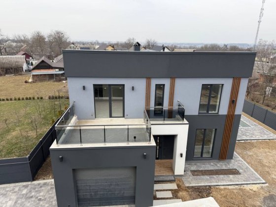 Новий будинок з басейном в закритому комплексі Вінницькі Хутори