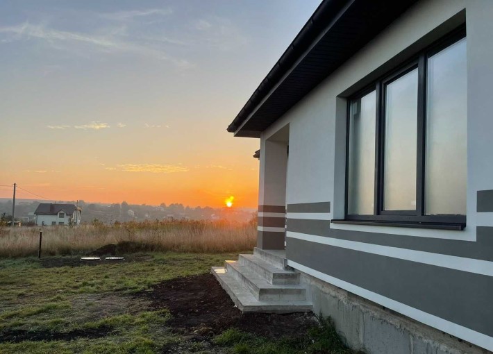 Стильний, сучасний будинок, велика к-сть робіт від власника ID37080 - фото 1