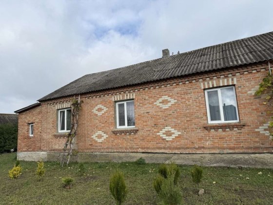 Продам будинок в Рованцях Рованці