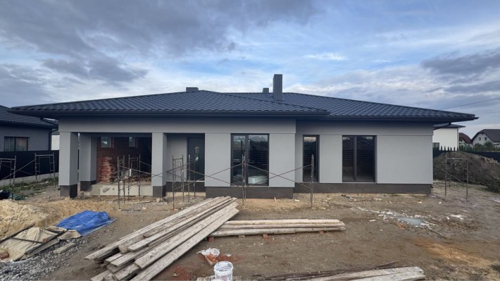 Продаж просторого будинку с.Рованці - фото 1