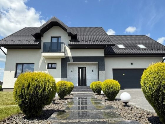 Продаж розкішного будинку с. Рованці Рованці