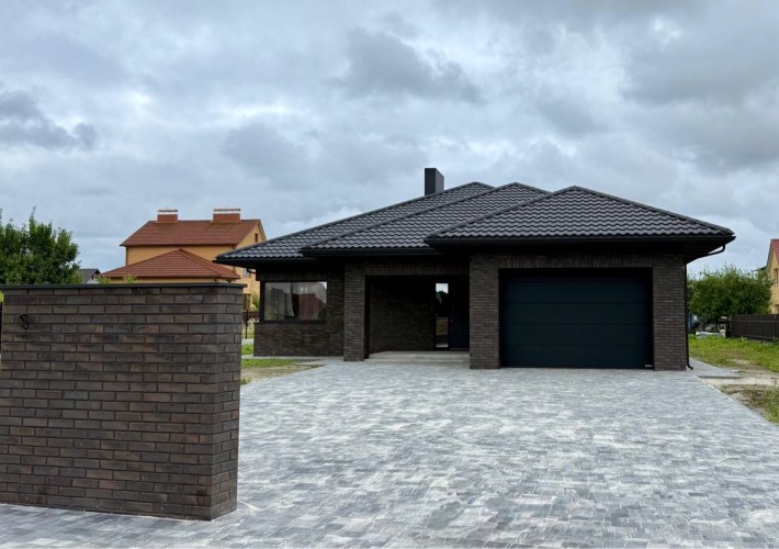 Розкішний будинок у найбажанішому передмісті Луцька (с.Рованці) - фото 1