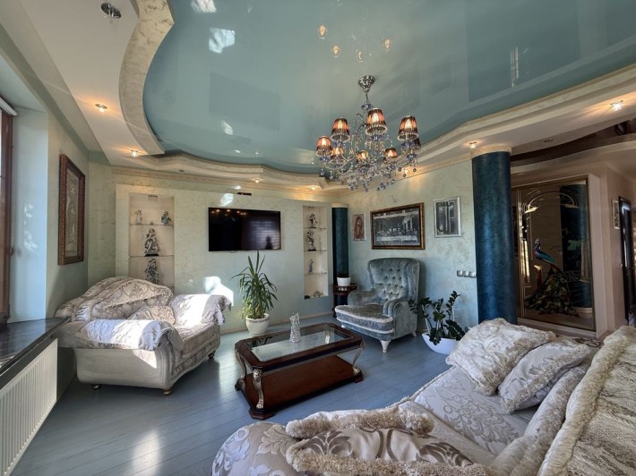 Продаж розкішного будинку у престижній локації, с.Тарасове - фото 1