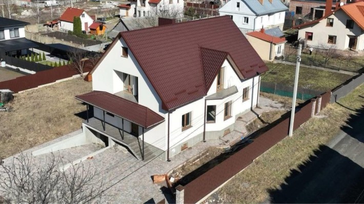 Будинок в с.Тарасове біля Луцька - фото 1