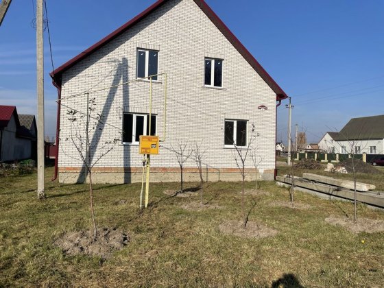 Продам будинок із земельною ділянкою 0,20 га. Камінь-Каширський