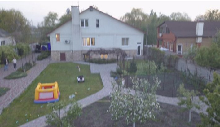 Дом Возле озера Левобережный 3 - фото 1