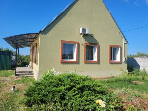 Продам дом  100 кв.м новой постройки в г. Подгородноє. Підгородне