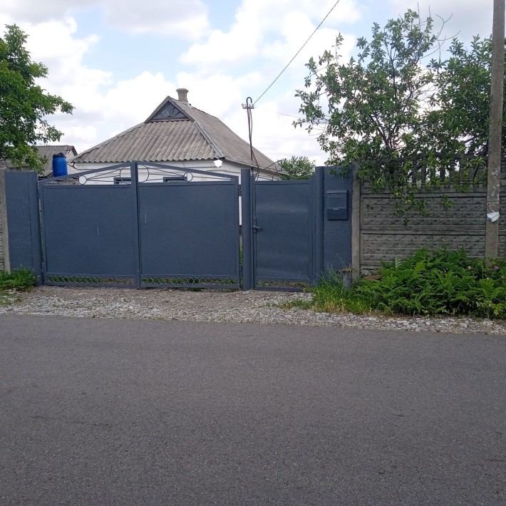 Продам дом пгт. Обуховка - фото 1