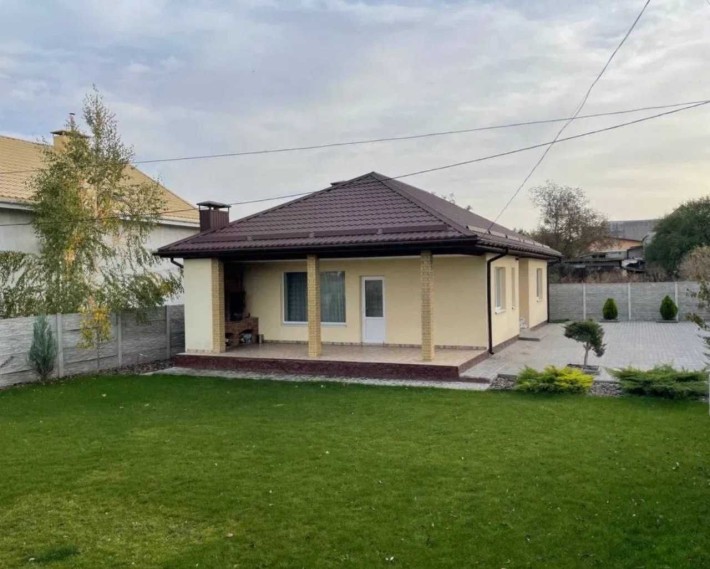 Продаж будинку в Підгородньому - фото 1