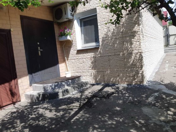 Дом меняю на квартиру Верхньодніпровськ