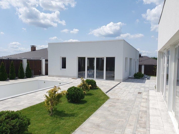 Продам новый дом, Новоалександровка, бассейн, отдельно дом для отдыха - фото 1