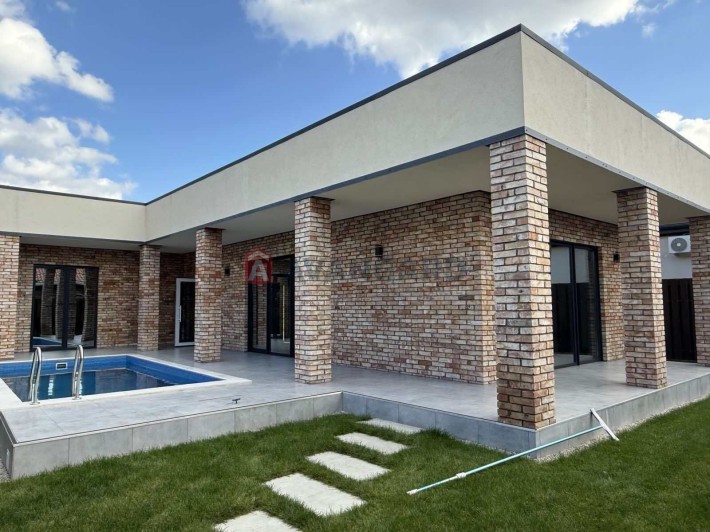 Продам дом Новоолександровка - фото 1