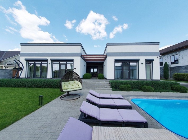 Продам новый дом, Новоалександровка, бассейн, сауна, камин, 15 соток. - фото 1