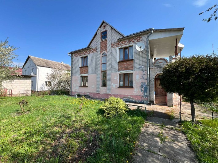 Цегляний 2 поверховий будинок с.Станишівка - фото 1