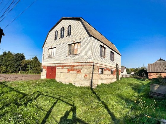 Просторий будинок у Хорошеві — якість, простір і природа поруч! Хорошев