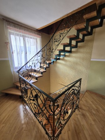 Продається добротний і  доглянутий Будинок у Пригороді Ужгорода - фото 1