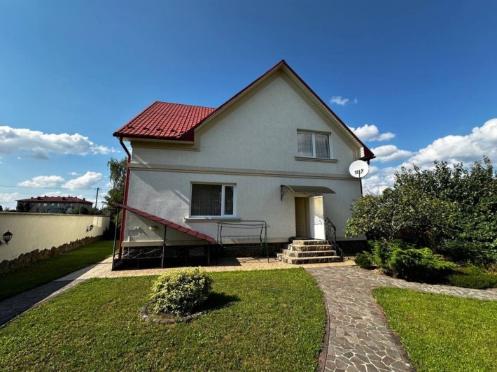 Продам будинок в передмісті Ужгорода с. Минай|300м2|13,5 соток| - фото 1