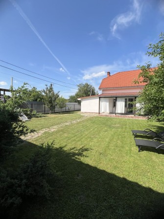 Продається двохповерховий котедж - фото 1