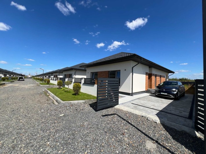 Продається одноповерховий житловий будинок в с. Сторожниця (р-н Чарда) - фото 1