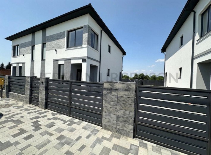 Продаж дуплексу 135 м.кв / 2.5 сотки / Сторожниця - фото 1