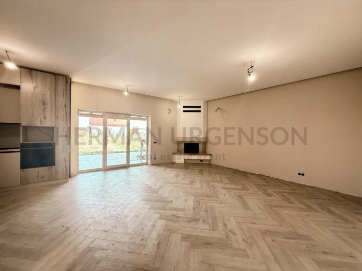 Продаж таунхаусу 185 м.кв / 3.5 сотки / Сторожниця - фото 1