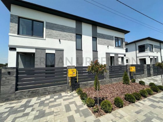 Продаж дуплексу 135 м.кв / 2.5 сотки / Сторожниця Сторожница