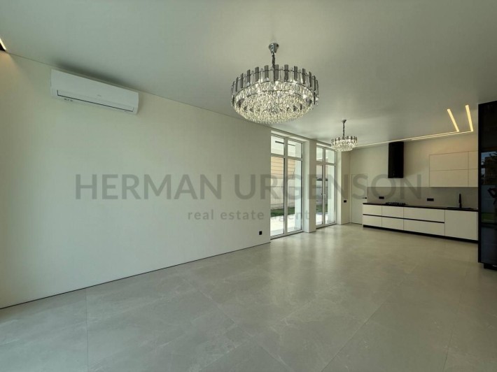 Продаж будинку 210 м.кв / 6 соток / американка / Сторожниця - фото 1