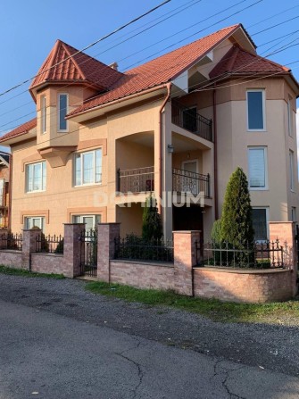 Продається  чудовий будинок в м. Іршава - фото 1