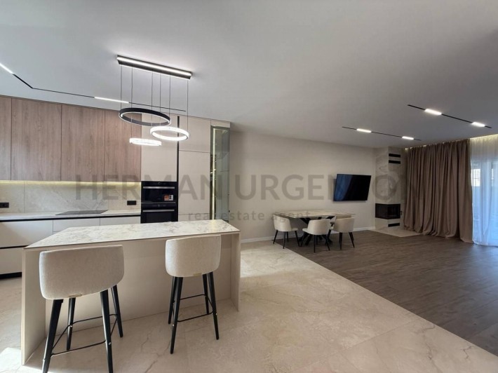 Продаж таунхаусу 123 м.кв / 2.5 сотки / Сторожниця - фото 1