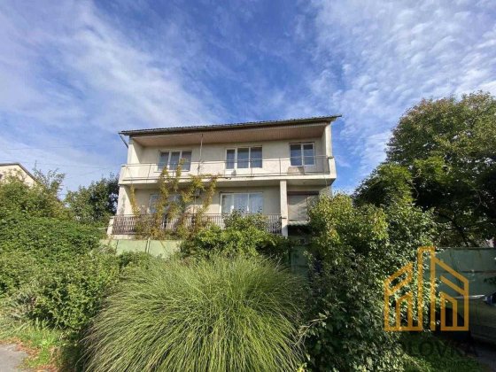 Продаж 2-поверхового будинку, Баранинці Баранинцы