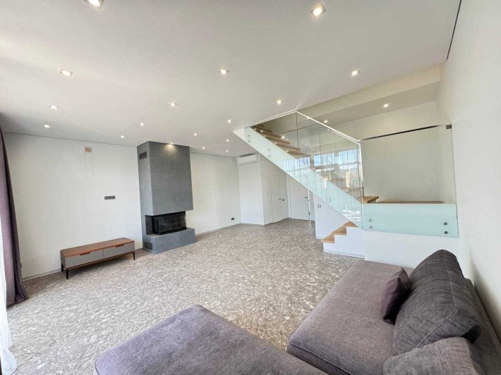 Продам Будинок/Таунхаус з ремонтом, меблями та технікою у Вовчинцях!!! - фото 1