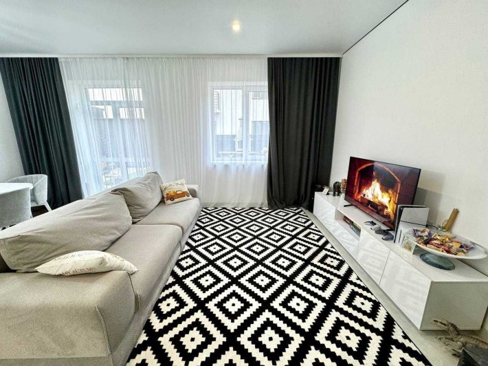 Таунхаус з ремонтом, меблями та власним подвір’ям! - фото 1