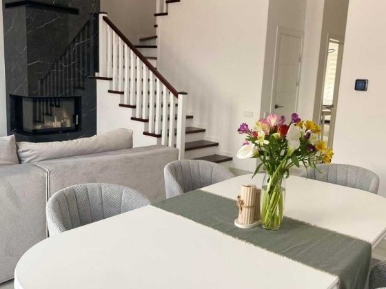 Продам Боковий Таунхаус 120 м2 з ремонтом, меблями і технікою Крихівці Крихівці