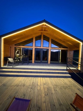 Продається готовий котедж в с.Яблуниця під бізнес або для життя - фото 1