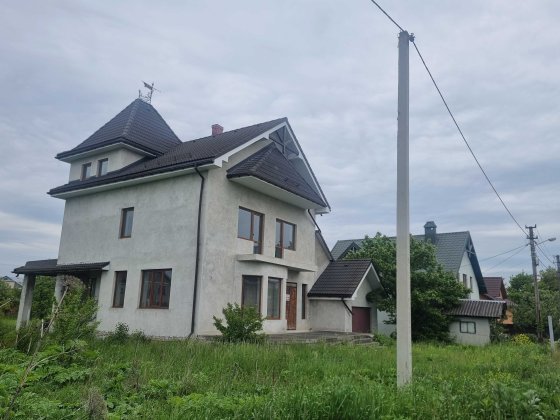 Будинок в Крихівцях Крихівці