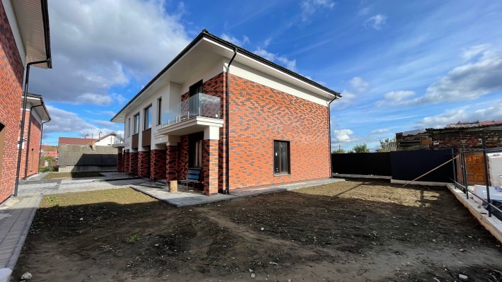 Дуплекс с.Вовчинець_готовий до ремонту_наповнення_велика ділянка. - фото 1