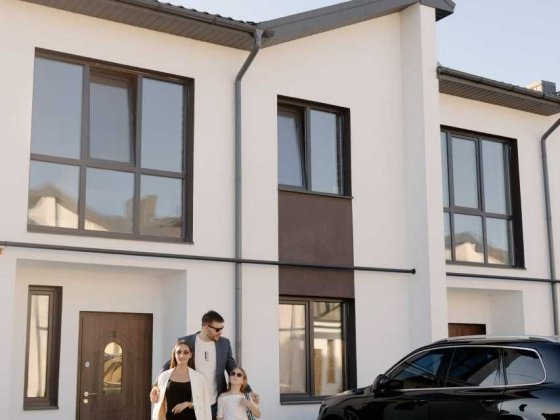 Крайній таунхаус з приватним двором у Крихівцях! Криховцы