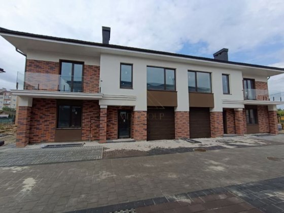 Продається готовий до ремонту дуплекс з гаражем в Вовчинцях Вовчинець