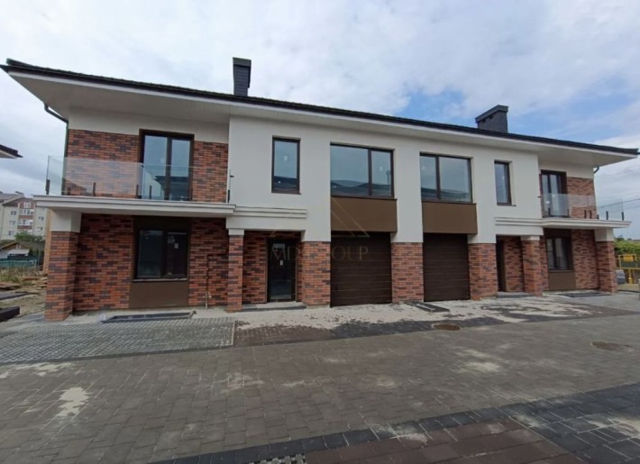 Продається готовий до ремонту дуплекс з гаражем в Вовчинцях - фото 1