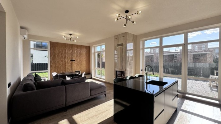 Дуплекс 157 м/авторський ремонт/меблі та техніка/гараж та ділянка! - фото 1