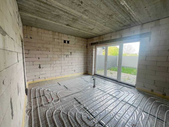 Продається  зданий  Дуплекс Крихівці