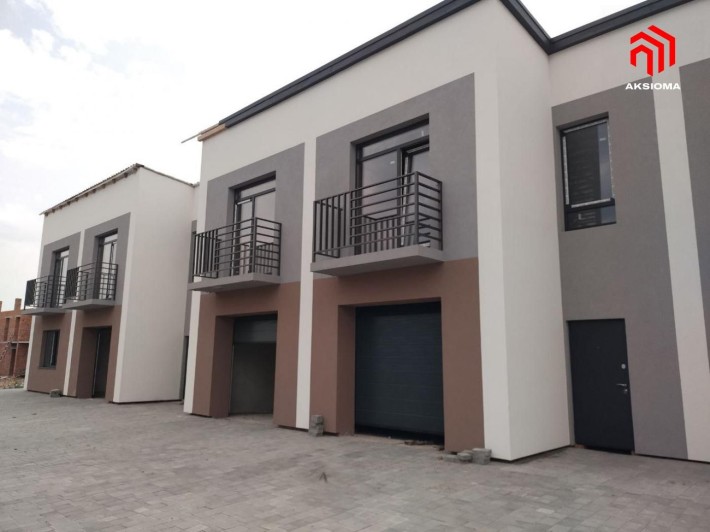 Будинки з гаражем у Крихівцях,поруч Калинової Слободи - фото 1