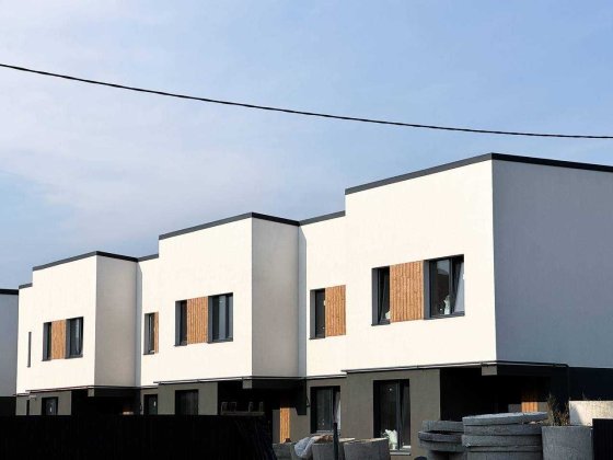 Сучасний таунхаус з власним подвір'ям - 10 хв до ЦЕНТРУ Крихівці